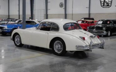 Jaguar-XK-Coupe-1957-White-Tan-114049-3