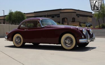 Jaguar-XK-Coupe-1961-Maroon-Black-110078-6