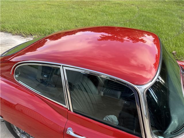 Jaguar-XK-Coupe-1969-Red-Black-128049-18