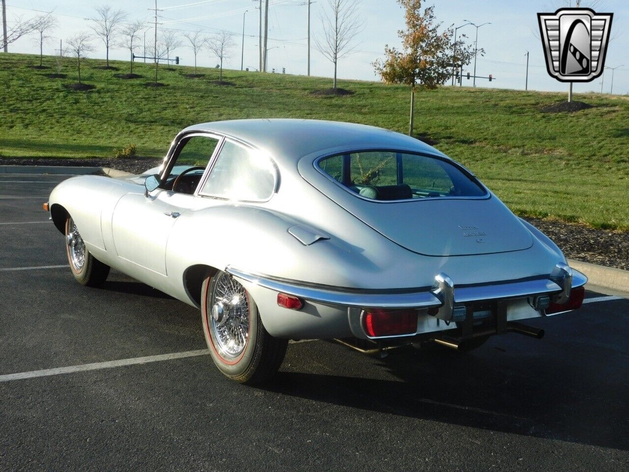 Jaguar-XK-Coupe-1970-Silver-Black-24935-3