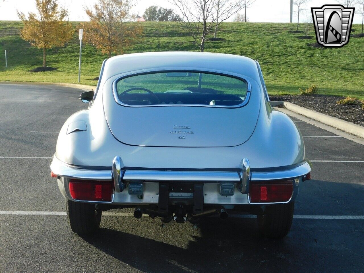 Jaguar-XK-Coupe-1970-Silver-Black-24935-4