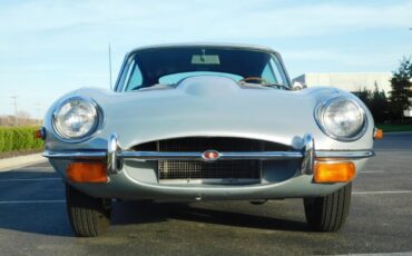 Jaguar-XK-Coupe-1970-Silver-Black-24935-9