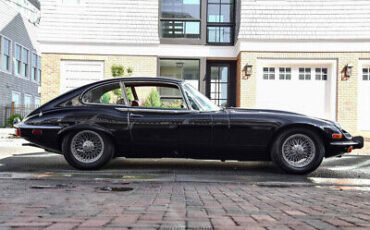 Jaguar-XK-Coupe-1973-Black-Brown-145324-8