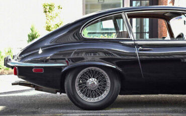 Jaguar-XK-Coupe-1973-Black-Brown-145324-9