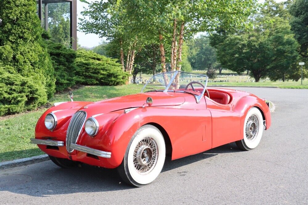 Jaguar-XK120-Roadster-1952-Red-Black-0-1