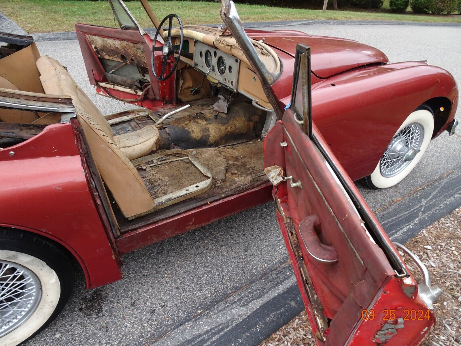 Jaguar-XK150-Cabriolet-1961-Red-Biscuit-99999-13