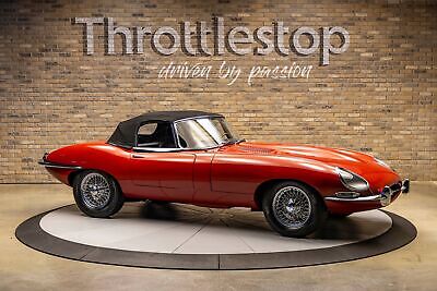 Jaguar-XKE-Cabriolet-1966-Red-Black-85332-8