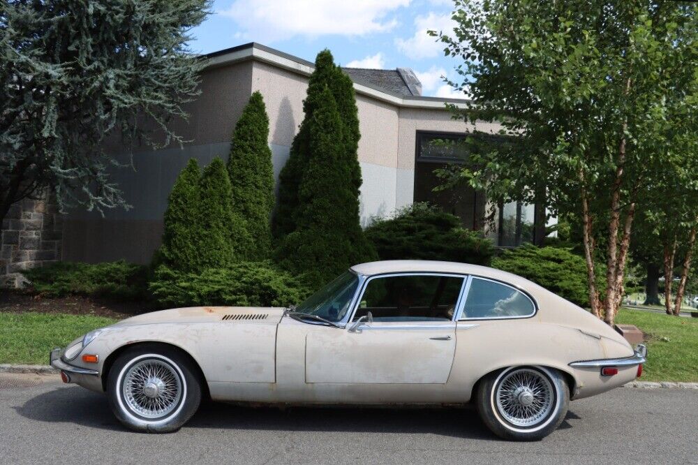 Jaguar-XKE-Series-III-1972-Tan-Tan-0-3