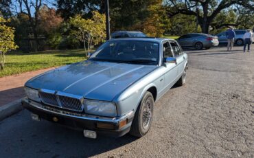 Jaguar-Xj6-vanden-plas-1990-blue-186683