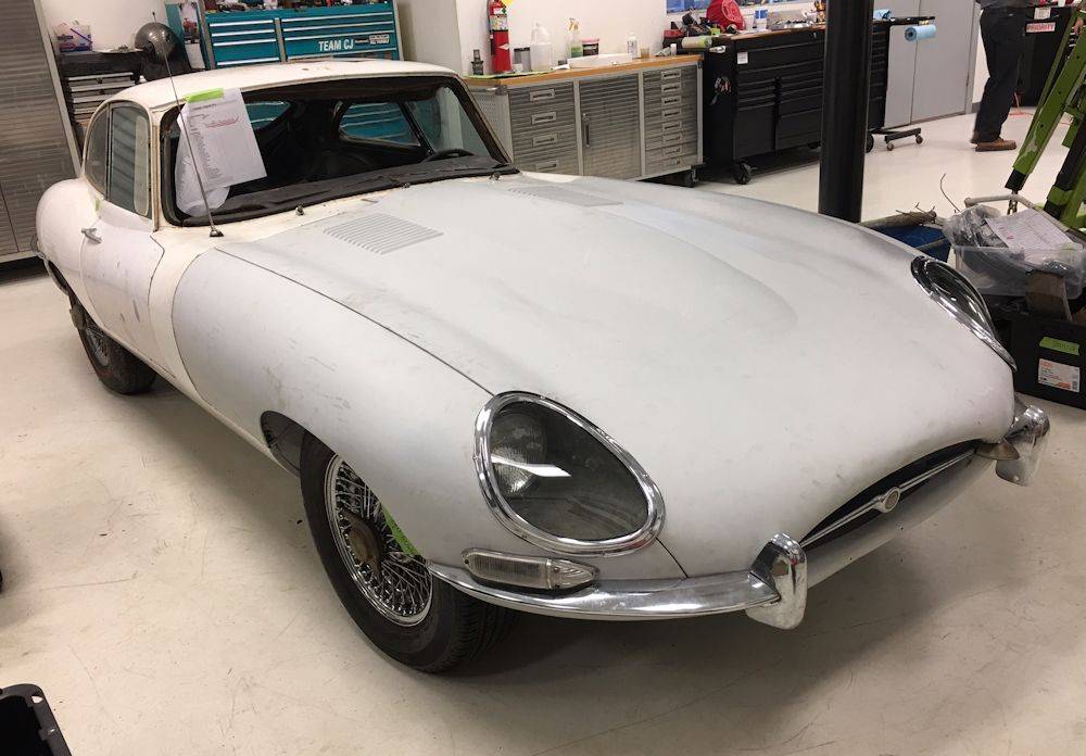 Jaguar-Xke-1967-white-1609-4