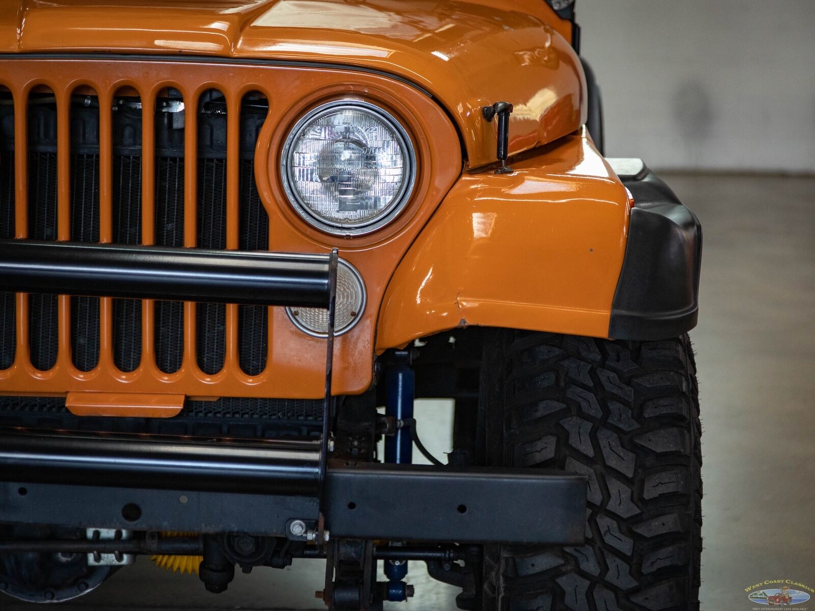 Jeep-CJ-1973-Orange-Black-9088-15