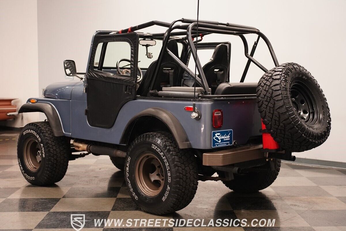 Jeep-CJ-1974-Gray-Black-103210-11