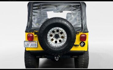 Jeep-CJ-1977-517818-5