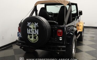 Jeep-CJ-1982-Black-Blue-155289-9