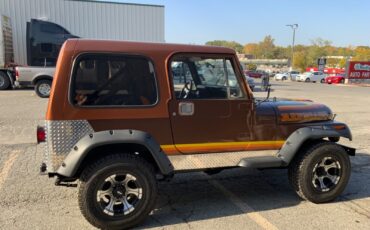 Jeep-CJ-1982-Brown-Tan-170590-2