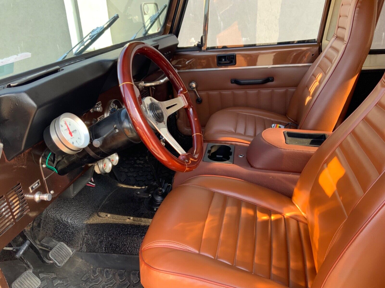 Jeep-CJ-1982-Brown-Tan-170590-4