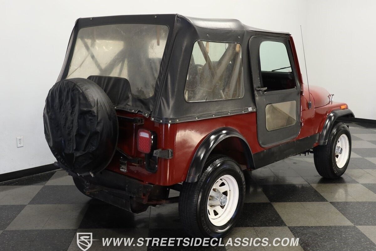 Jeep-CJ-1982-Burgundy-Black-3539-10