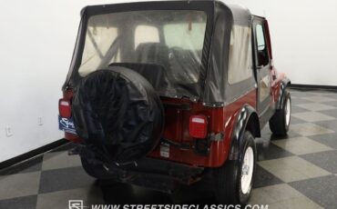 Jeep-CJ-1982-Burgundy-Black-3539-9