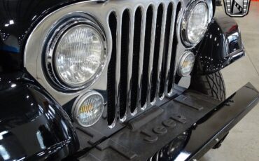 Jeep-CJ-1983-Black-Black-4199-10