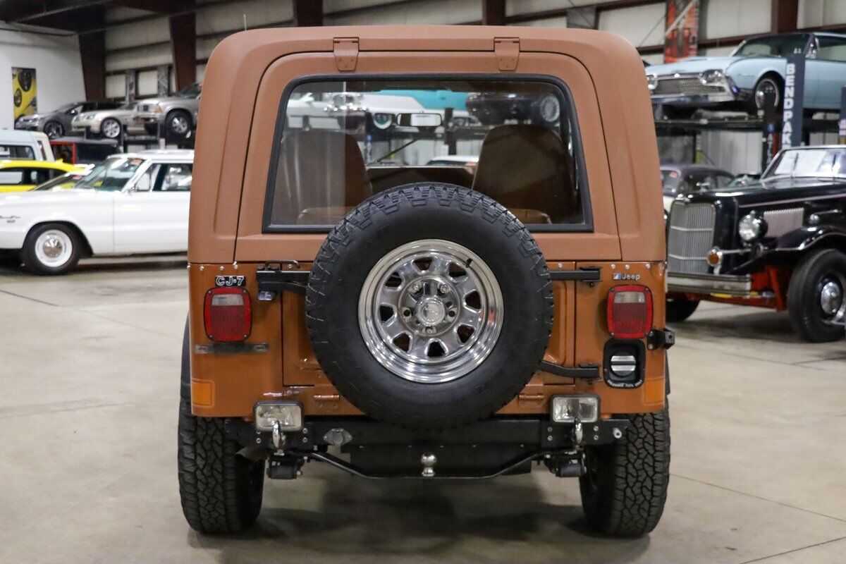 Jeep-CJ-1983-Brown-Brown-228813-6