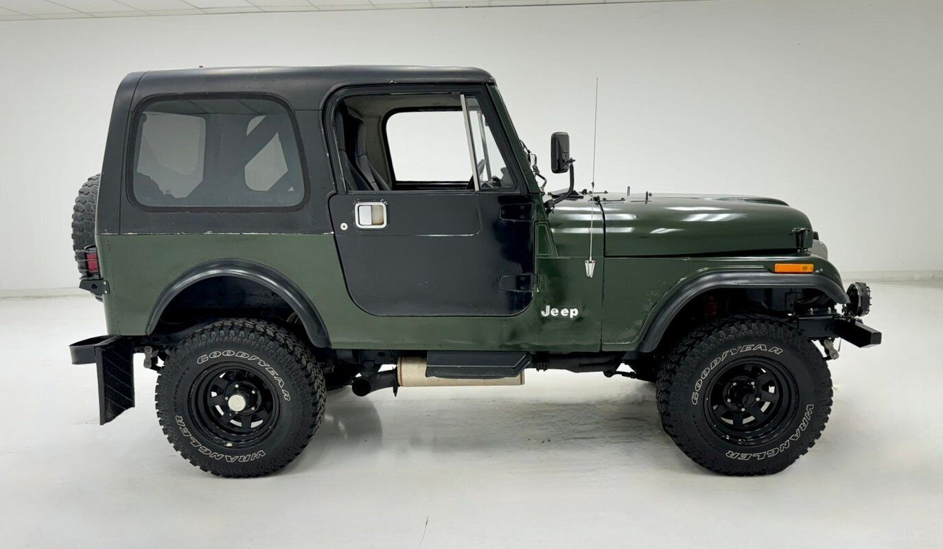 Jeep-CJ-1983-Green-Black-157637-5