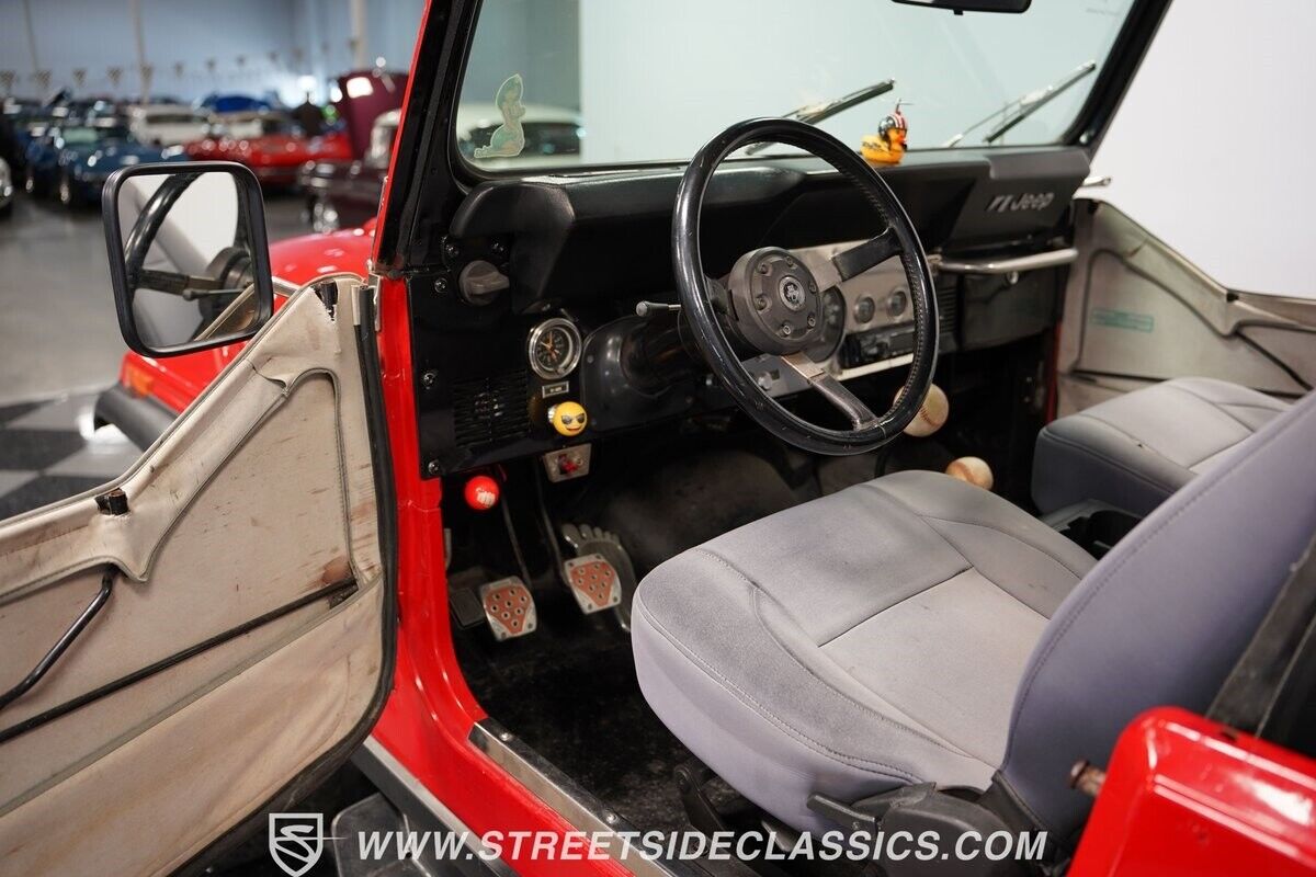 Jeep-CJ-1983-Red-Black-387511-4