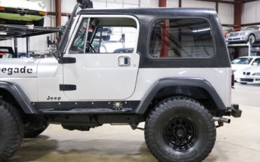 Jeep-CJ-1983-Silver-Black-262759-4