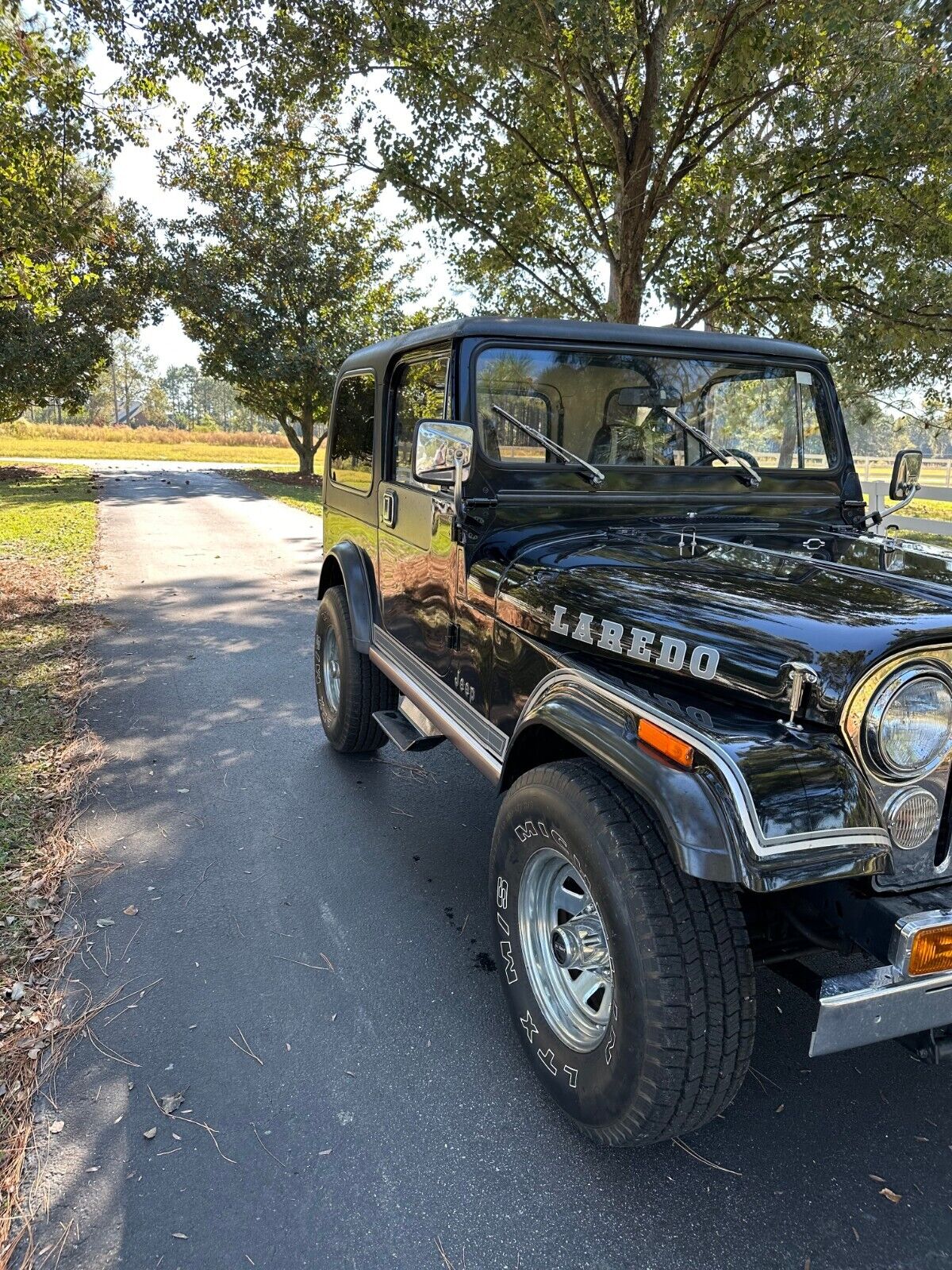 Jeep-CJ-1984-Black-107826-1