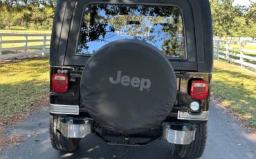 Jeep-CJ-1984-Black-107826-2