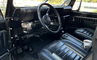 Jeep-CJ-1984-Black-107826-4