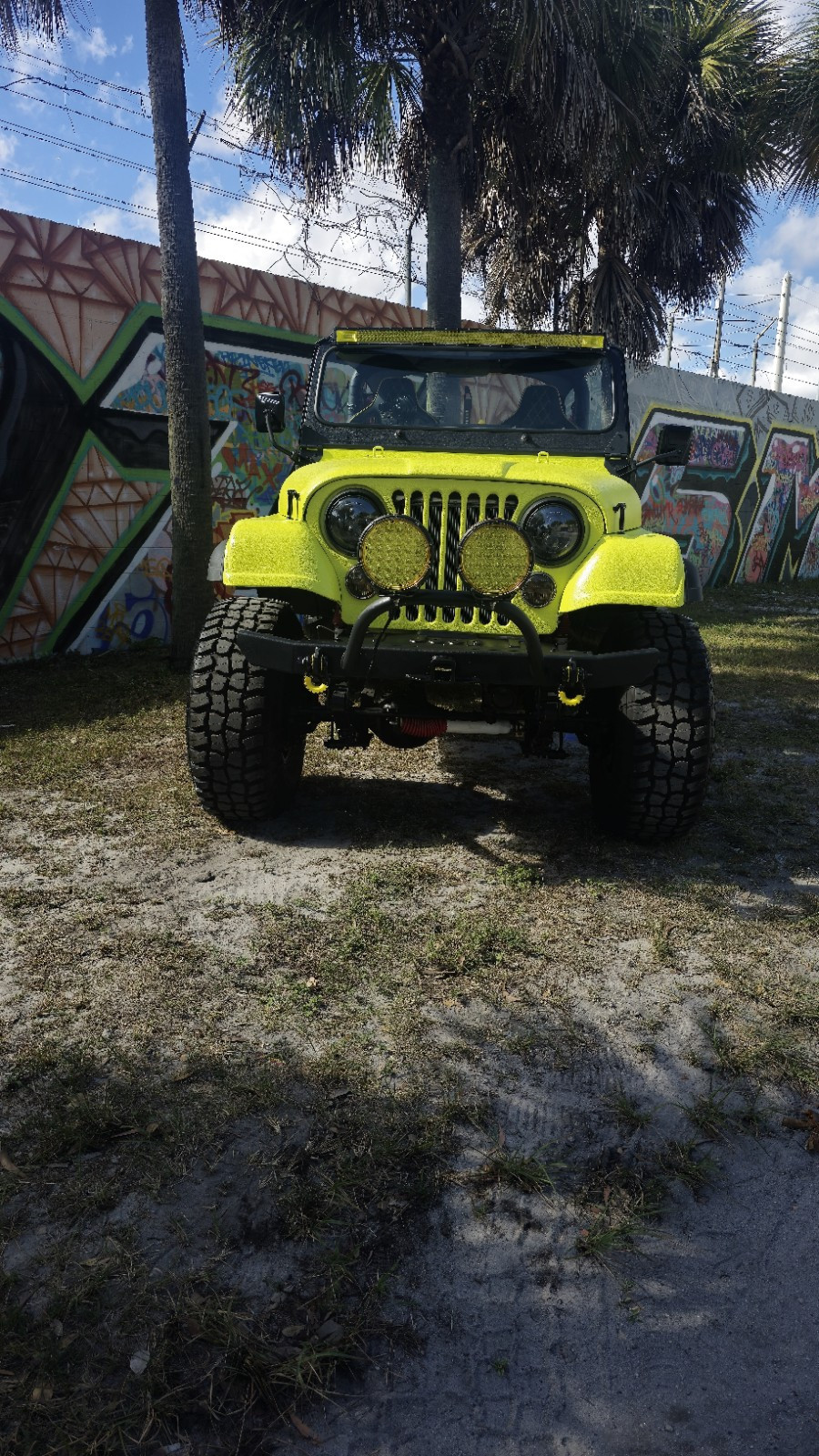 Jeep-CJ-1984-Black-yellow-805-1