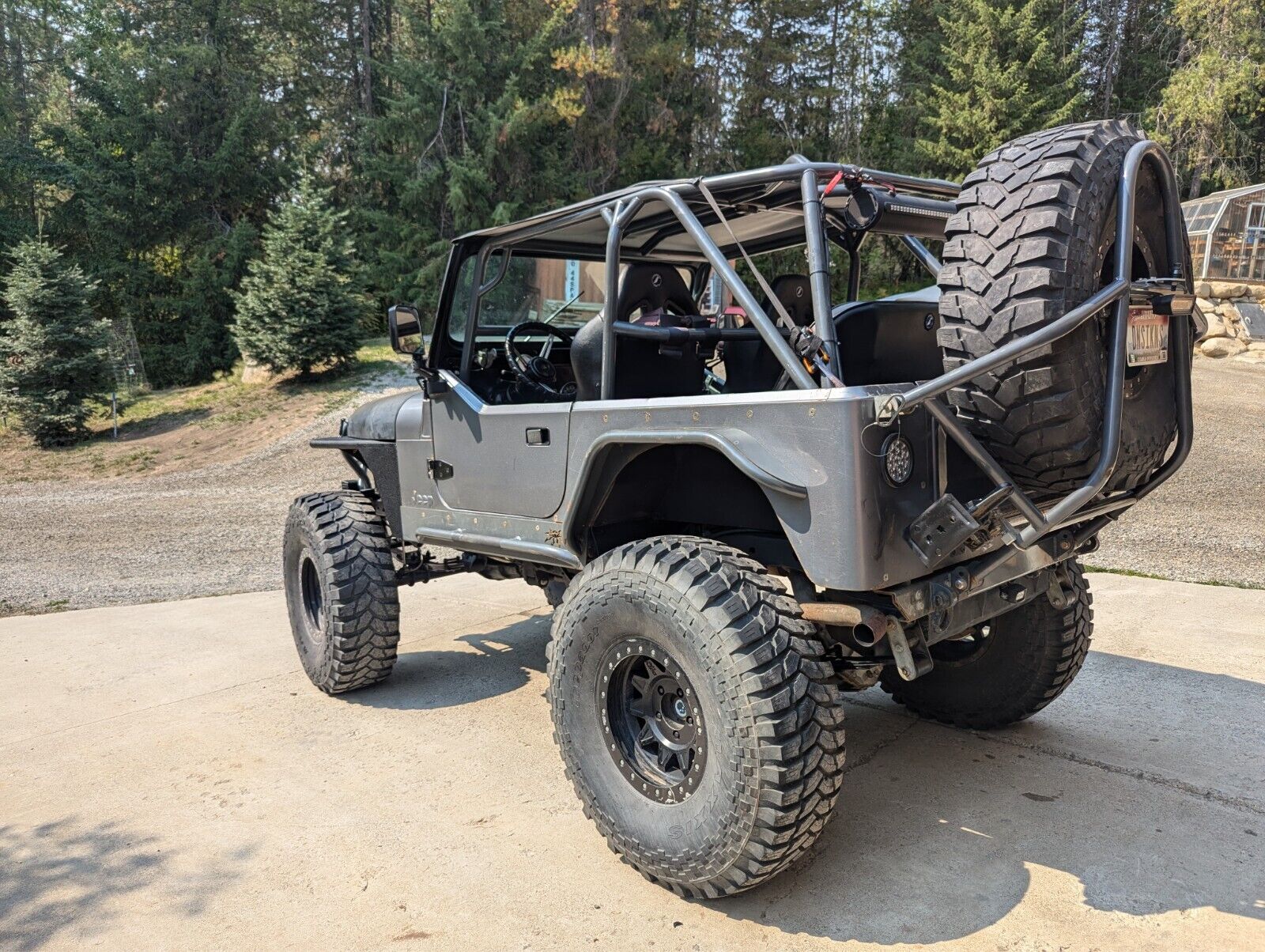 Jeep-CJ-1984-Gray-64374-3