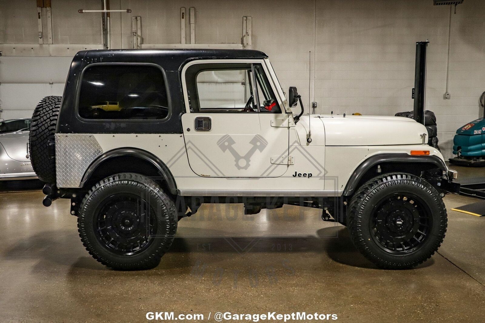 Jeep-CJ-1984-White-Black-185816-11