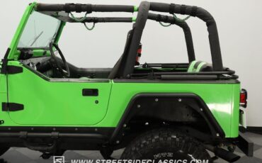 Jeep-CJ-1985-Green-Black-130589-23