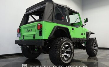 Jeep-CJ-1985-Green-Black-130589-25