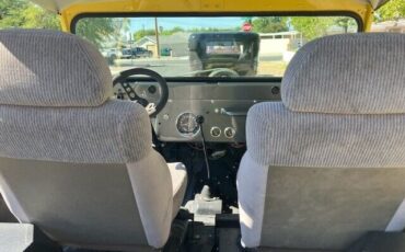 Jeep-CJ-Cabriolet-1968-Yellow-Gray-76-5