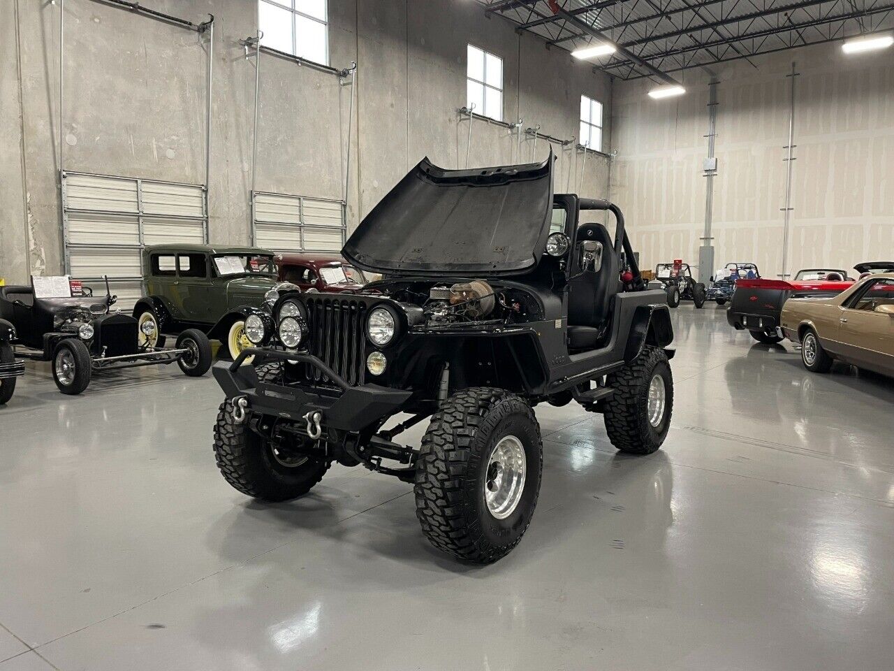 Jeep-CJ-Cabriolet-1982-Black-Black-181695-8