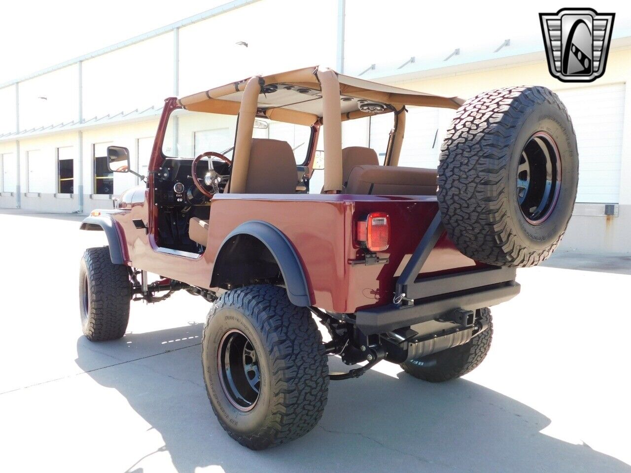 Jeep-CJ-Cabriolet-1984-Maroon-Tan-523-5