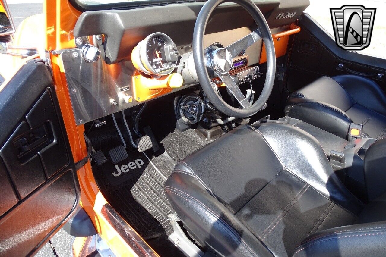 Jeep-CJ-Coupe-1984-Orange-Black-2337-10