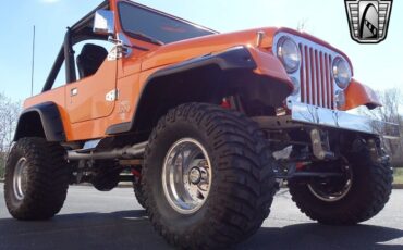 Jeep-CJ-Coupe-1984-Orange-Black-2337-8