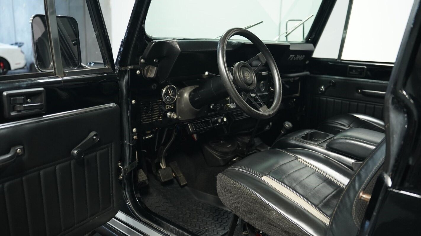 Jeep-CJ-Pickup-1981-Black-Black-21626-4