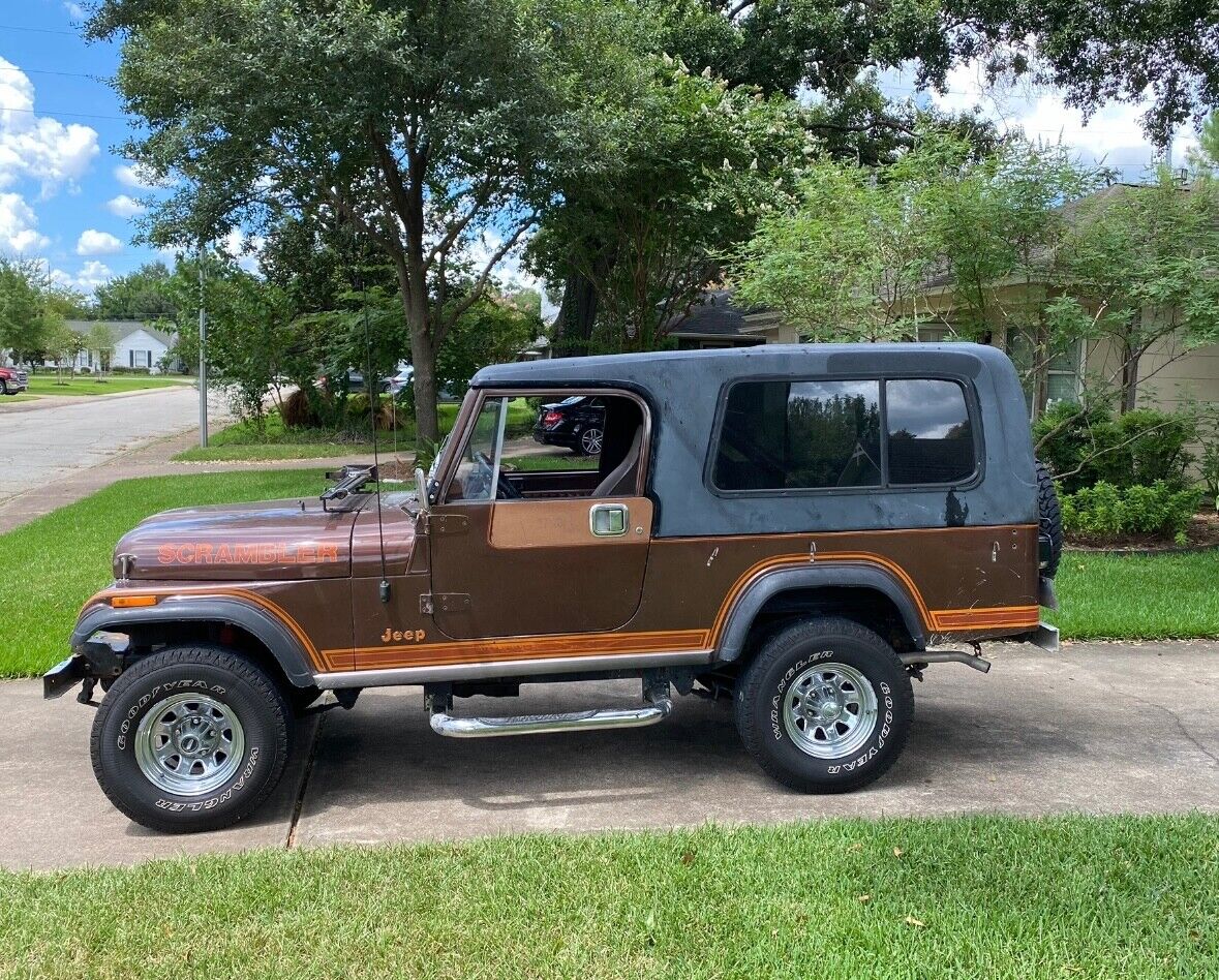 Jeep-CJ-SUV-1982-Brown-Brown-254276-2