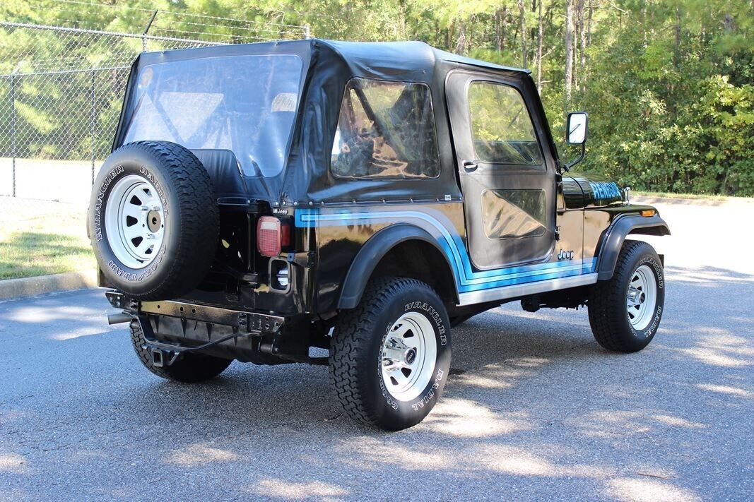 Jeep-CJ-SUV-1985-Black-Black-197949-10