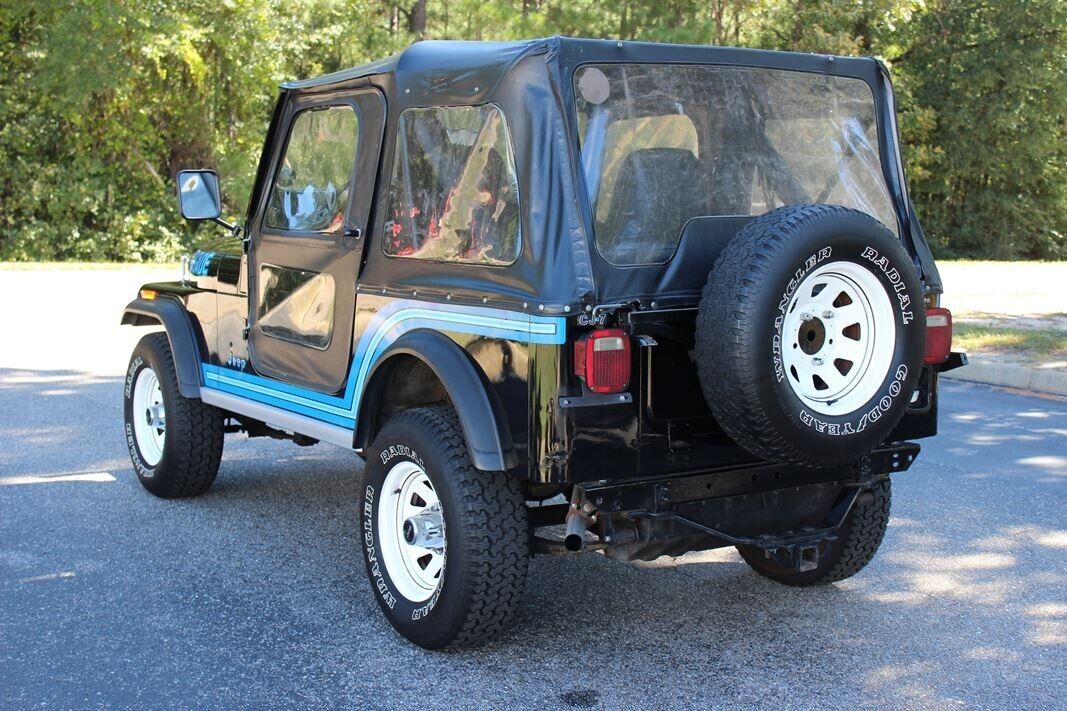 Jeep-CJ-SUV-1985-Black-Black-197949-9