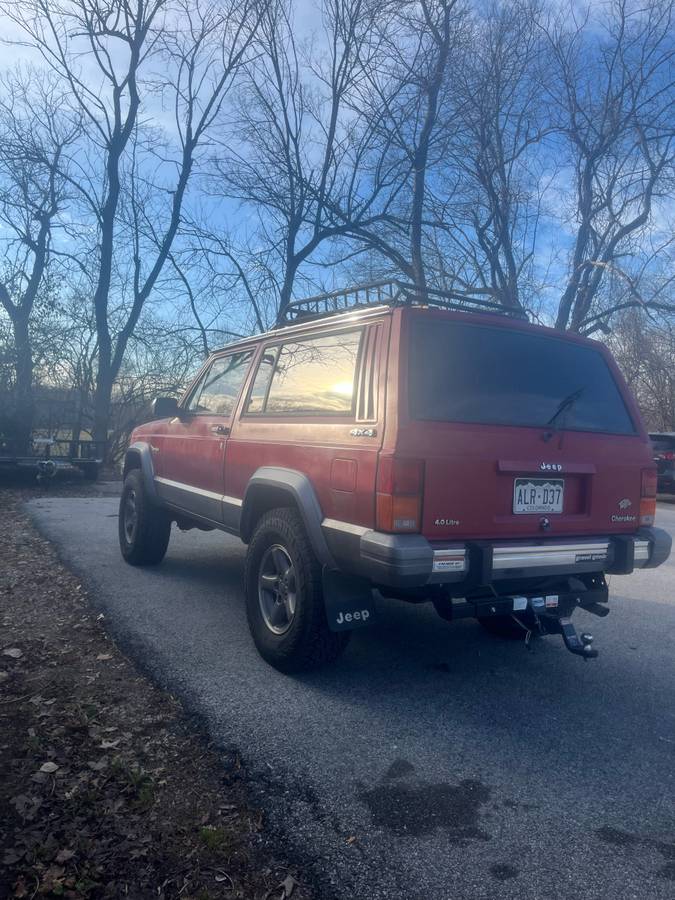 Jeep-Cherokee-1990-red-249448-3