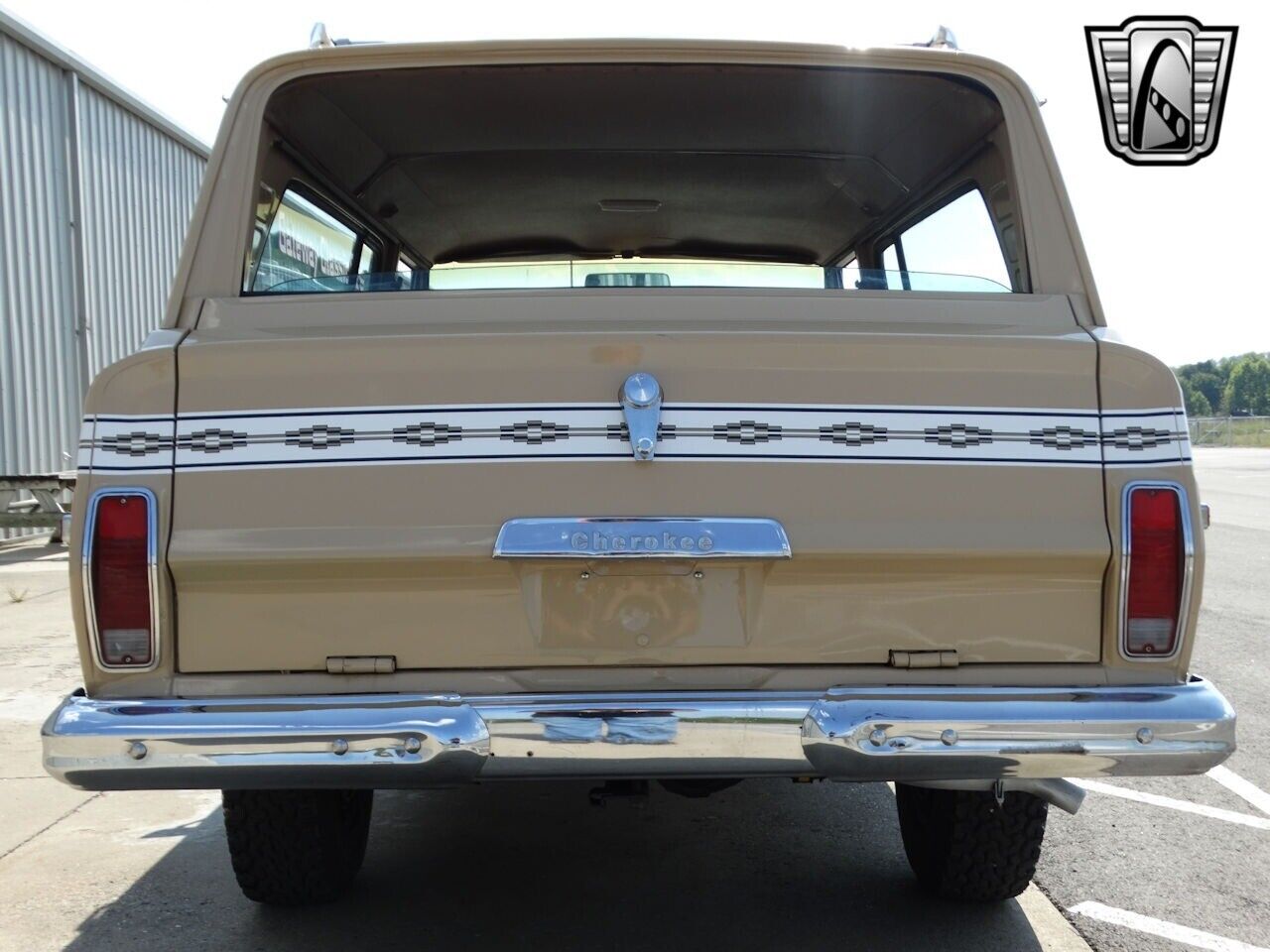 Jeep-Cherokee-Cabriolet-1977-Brown-Brown-154217-6