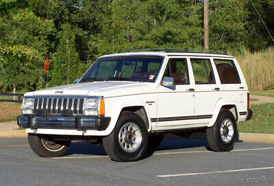 Jeep Cherokee SUV 1987