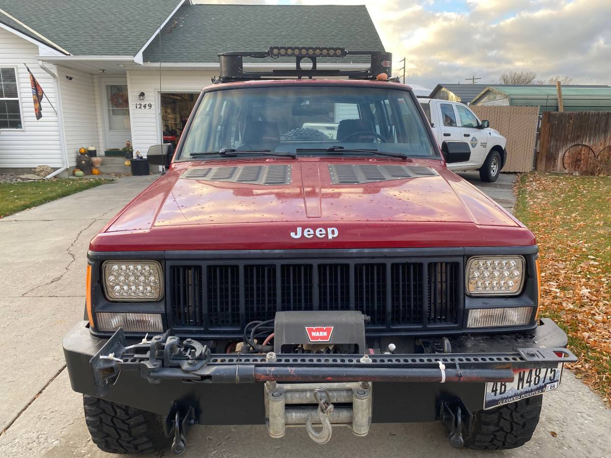 Jeep-Cherokee-sport-1991-red-185074-2