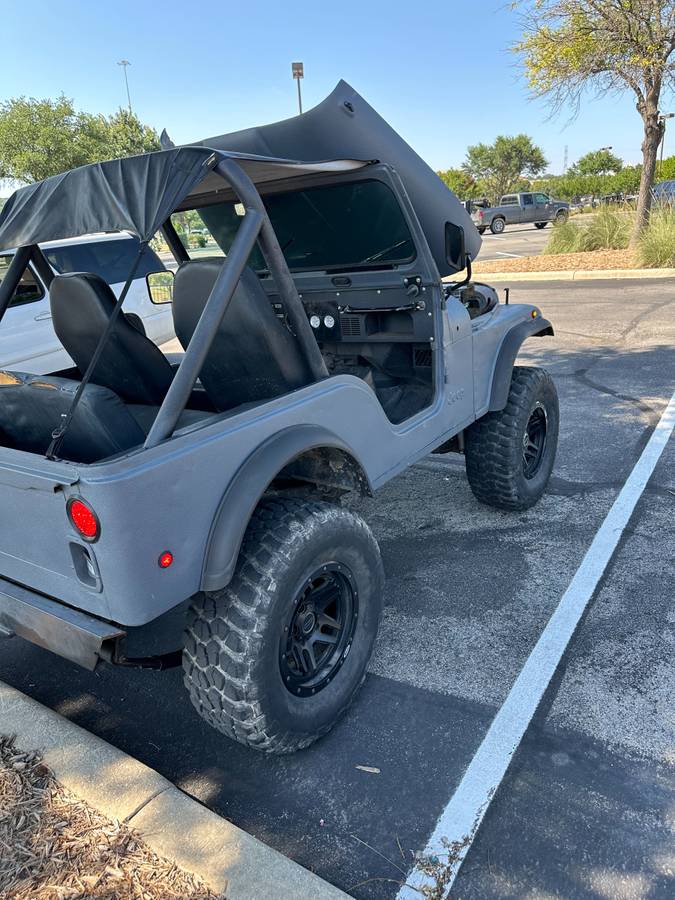 Jeep-Cj-5-1980-grey-198683-4