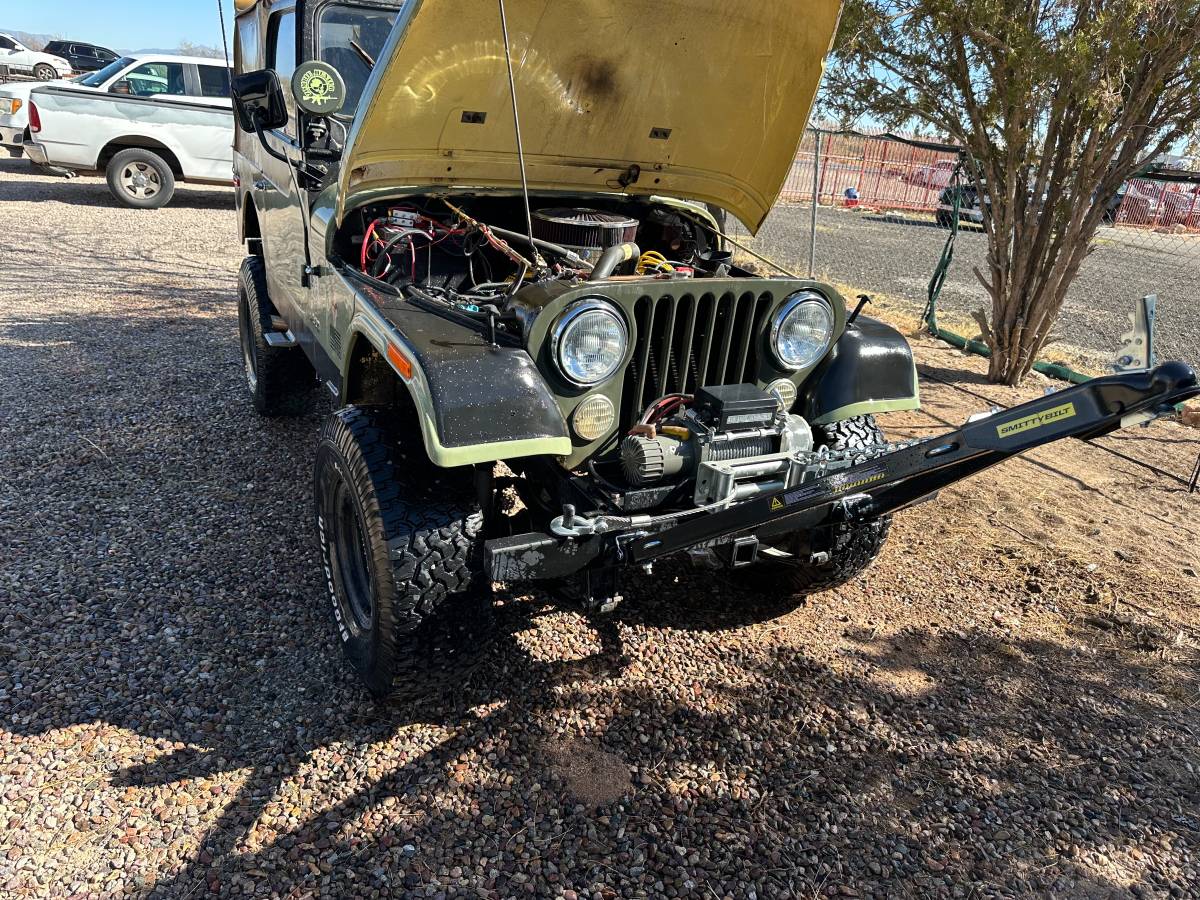 Jeep-Cj-7-1979-green-144841-6